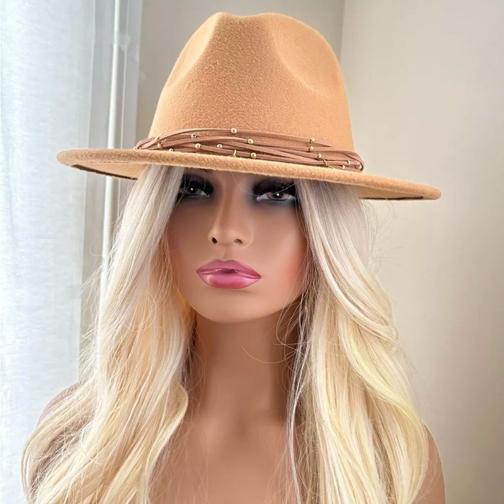 Boho Western Gold Feather Charms Rancher Fedora Camel Tan Beige Hat  NWOT